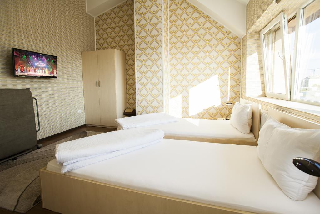 Hotel La Gil Bucharest Luaran gambar